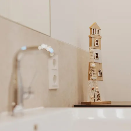 Ferienhaus Neu Rügen Resørt Großzügiges, Gemütliches Familienhaus Liv Mit Terrasse *