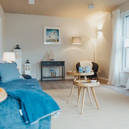 Ferienhaus Neu Rügen Resørt Großzügiges, Gemütliches Familienhaus Liv Mit Terrasse